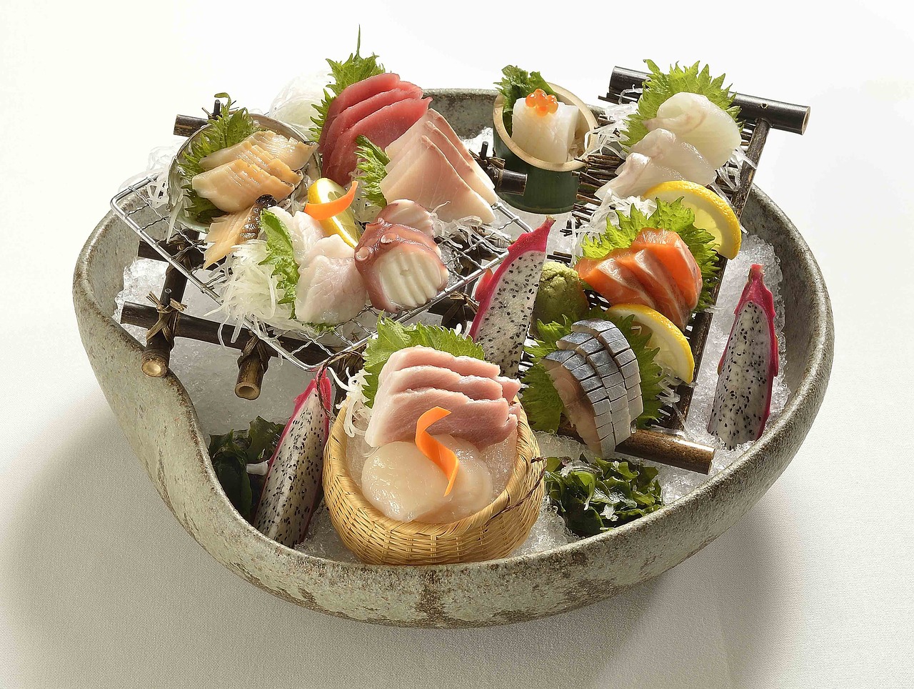 asian food, sushi, seafood-2090942.jpg